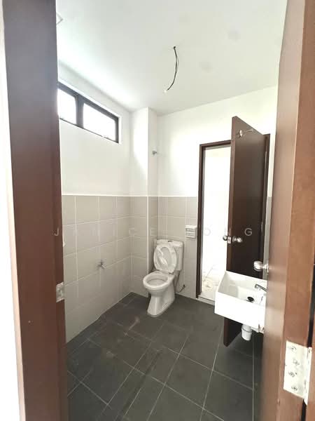 Rumah Teres 2 Tingkat untuk Dijual di Taman Bestari Perdana (Pasir Gudang) - Janice Yong - Bathroom - PropertyGuru.com.my