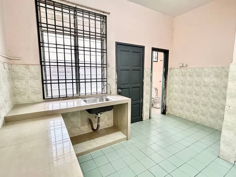 1.5-storey Terraced House for Sale in Bandar Putra (Kulai) - Shirley Haw - PropertyGuru.com.my