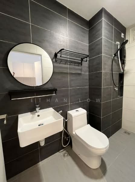 Servis Apartment untuk Dijual di Alanis Residence - Ethan Low - Bathroom - PropertyGuru.com.my