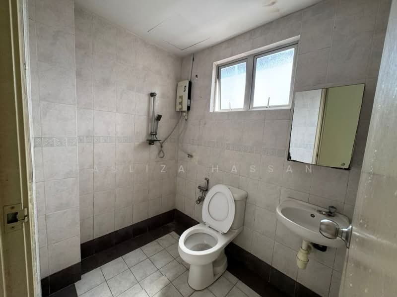 Pangsapuri untuk Dijual di Villa Pavilion - Hasliza Hassan - Bathroom - PropertyGuru.com.my