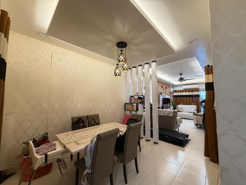 Rumah Teres 1 Tingkat untuk Dijual di Klang (Selangor) - Natasha Shadan - Dining Room - PropertyGuru.com.my