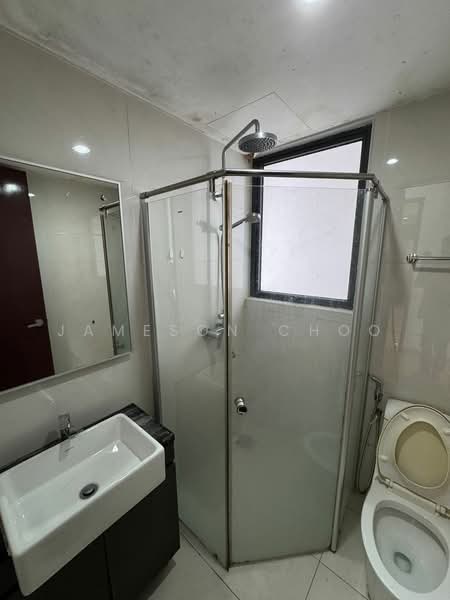 Condominium for Rent at Royal Strand @ Country Garden Danga Bay - Jameson Choo - Bathroom - PropertyGuru.com.my