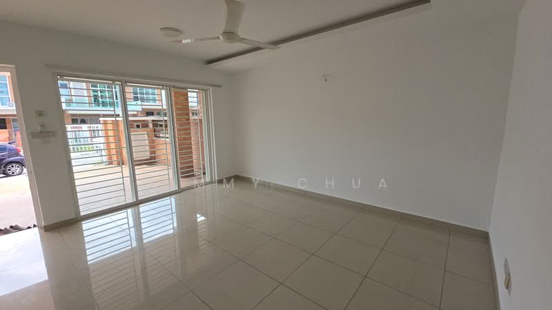 Rumah Teres 2 Tingkat untuk Dijual di Goodview Heights (Kajang) - Kimmy Chua - Living Room - PropertyGuru.com.my