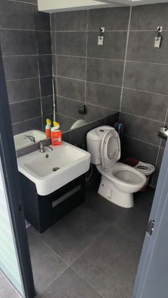 Condominium for Rent at Empire Damansara (Empire SOHO 2) - Vaness Chin - Bathroom - PropertyGuru.com.my