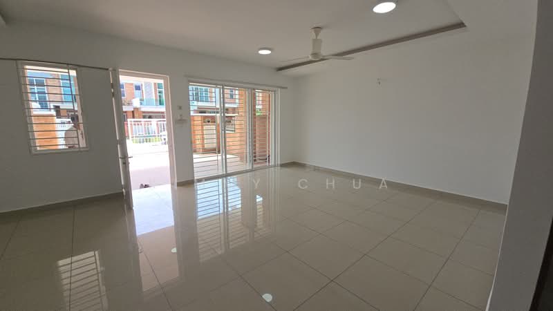 Rumah Teres 2 Tingkat untuk Dijual di Goodview Heights (Kajang) - Kimmy Chua - Living Room - PropertyGuru.com.my