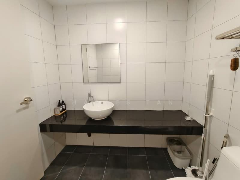 Servis Apartment untuk Disewa di Chambers - Charles Tan - Bathroom - PropertyGuru.com.my