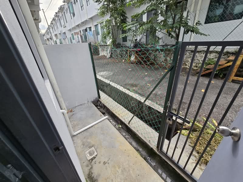 Rumah Teres 2 Tingkat untuk Dijual di Semenyih Parklands (Beranang) - Kimmy Chua - Exterior - PropertyGuru.com.my