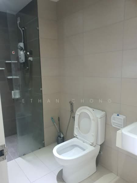 Servis Apartment untuk Disewa di Gravit8, Klang - Ethan Chong - Bathroom - PropertyGuru.com.my