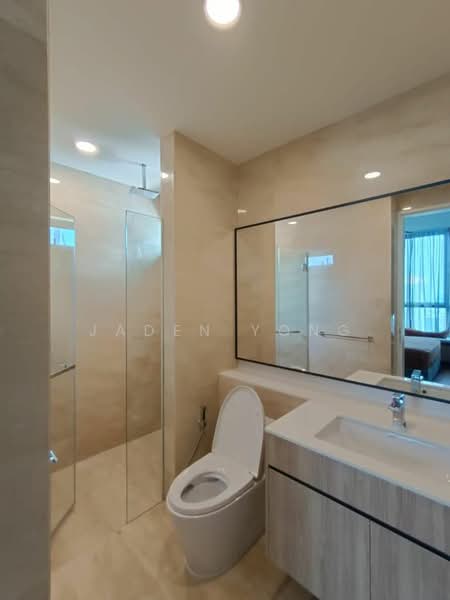 Service Residence for Sale at 10 Stonor - Jaden Yong - Bathroom - PropertyGuru.com.my