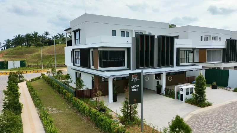 Rumah Berkembar untuk Dijual di Gelang Patah (Johor) - Darren Mong - PropertyGuru.com.my