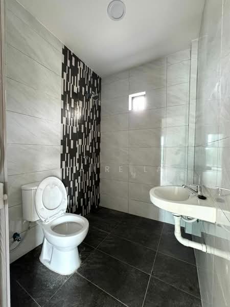 Semi-Detached House for Sale in Kampung Mahmoodiah (Johor Bahru) - Claire Lai - PropertyGuru.com.my