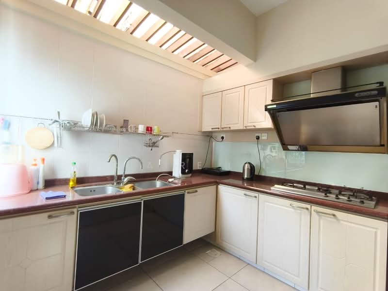 Cluster House for Sale in Taman Sutera Utama (Skudai) - Claire Lai - Kitchen - PropertyGuru.com.my