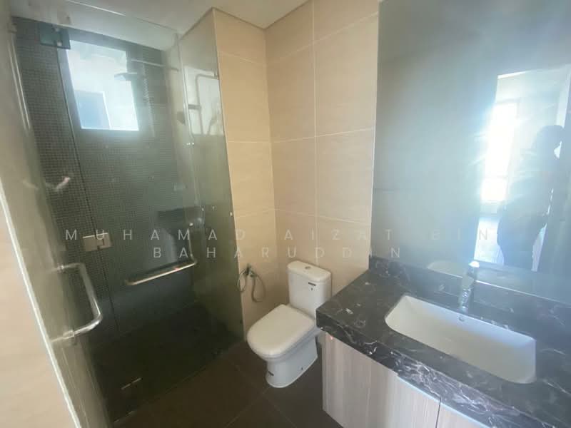 Condominium for Sale at D'Rapport - Muhamad Aizat Bin Baharuddin - Bathroom - PropertyGuru.com.my