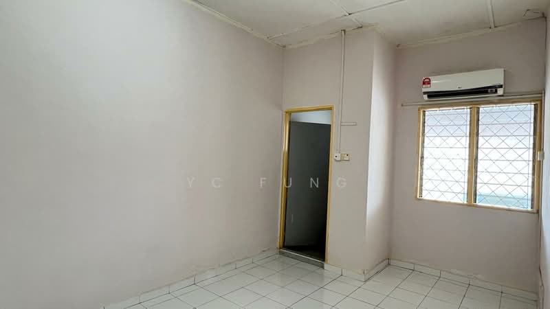 Rumah Teres 1 Tingkat untuk Disewa di Permas Jaya (Johor Bahru) - YC Fung - Interior - PropertyGuru.com.my