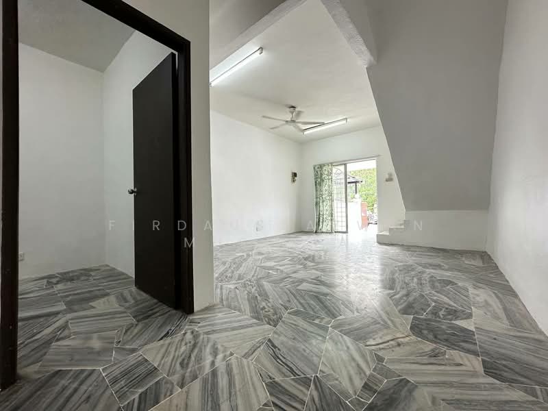 Rumah Teres 2 Tingkat untuk Dijual di Pekan Batu 9 (Cheras) - Firdaussazwan Mustafa - PropertyGuru.com.my