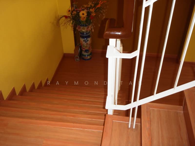Rumah Berkembar untuk Dijual di Mutiara Damansara (Selangor) - Raymond Tan - Entrance - PropertyGuru.com.my