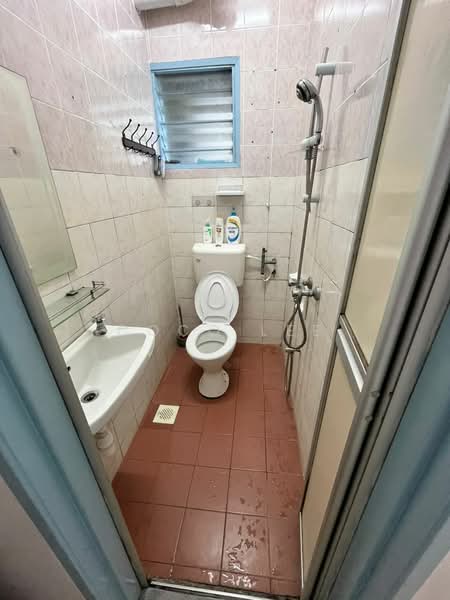 Pangsapuri untuk Dijual di Carnation Park - Coco Lee - Bathroom - PropertyGuru.com.my