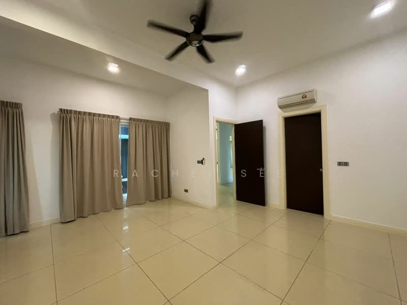 Rumah Banglo untuk Disewa di Iskandar Puteri (Nusajaya) (Johor) - Rachel See - Living Room - PropertyGuru.com.my