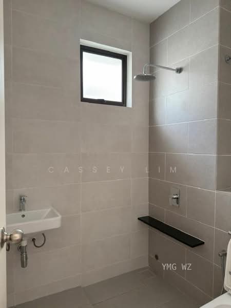 Semi-Detached House for Sale in Setia Utama (Setia Alam) - Cassey Lim - Bathroom - PropertyGuru.com.my