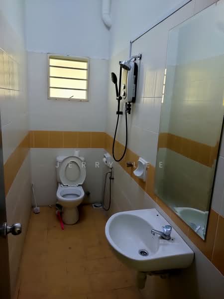 Rumah Berkembar untuk Disewa di Taman Puncak Jalil (Seri Kembangan) - Jerry Lee - PropertyGuru.com.my