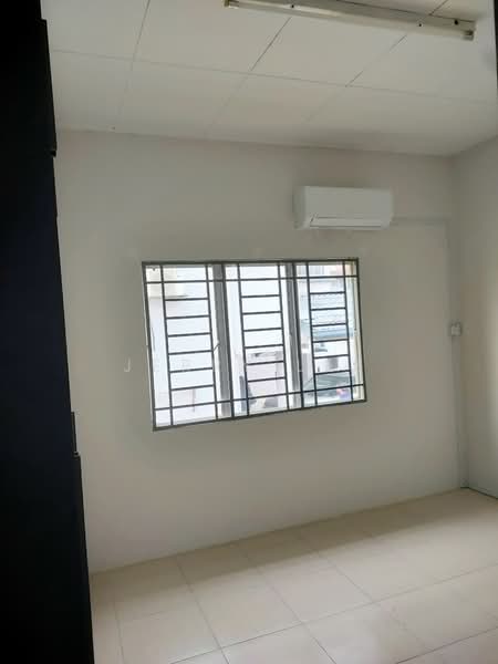 Rumah Berkembar untuk Disewa di Taman Puncak Jalil (Seri Kembangan) - Jerry Lee - PropertyGuru.com.my