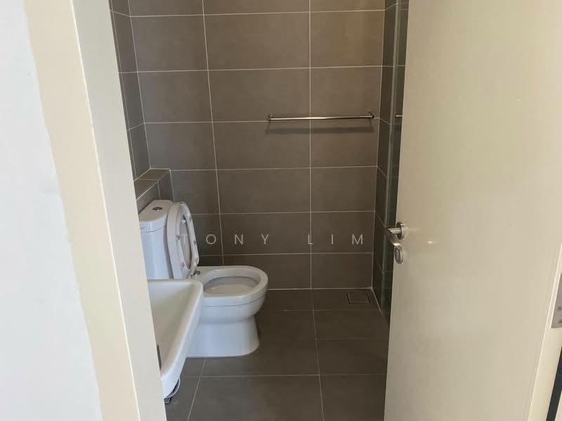 Service Residence for Rent at D'Pristine - Tony Lim - Bathroom - PropertyGuru.com.my