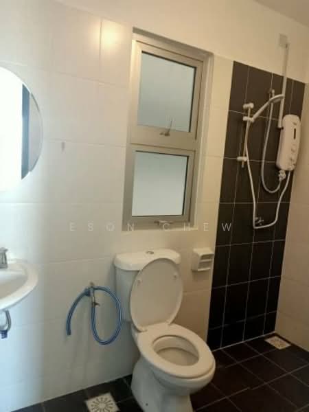 Service Residence for Sale at Saville @ Kajang - Eson Chew - Bathroom - PropertyGuru.com.my