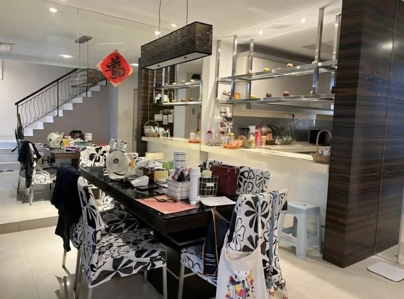 Rumah Teres 2.5 Tingkat untuk Dijual di Laman Rimbunan (Kepong) - Kiing TW - Dining Room - PropertyGuru.com.my