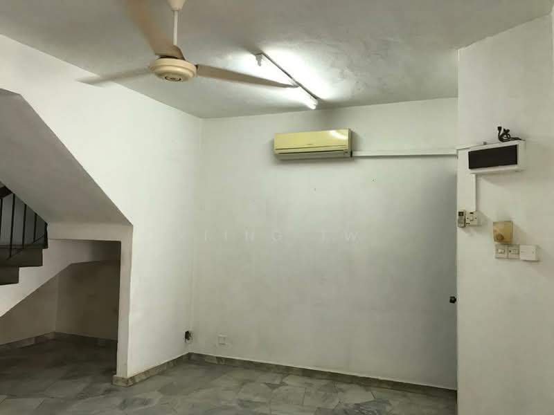 Rumah Teres 2-Tingkat untuk Dijual di Taman Mastiara (Jalan Ipoh) - Kiing TW - Interior - PropertyGuru.com.my