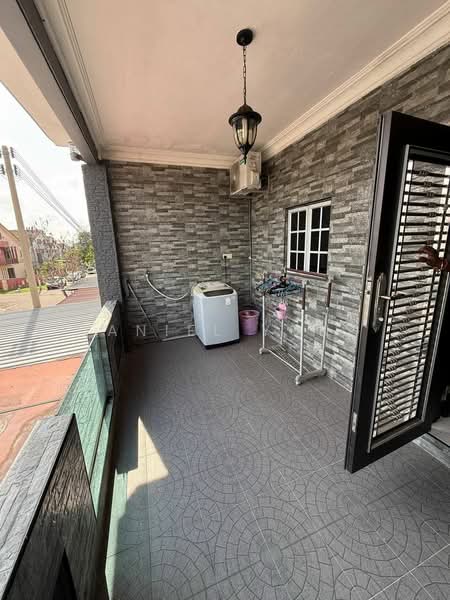 2.5-storey Terraced House for Rent in Taman Scientex Pasir Gudang (Pasir Gudang) - Daniel Yong - Balcony - PropertyGuru.com.my