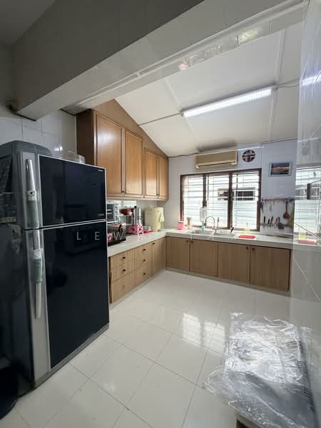 Rumah Teres 2 Tingkat untuk Dijual di Taman Maluri (Cheras) - Lewis Tam - Kitchen - PropertyGuru.com.my