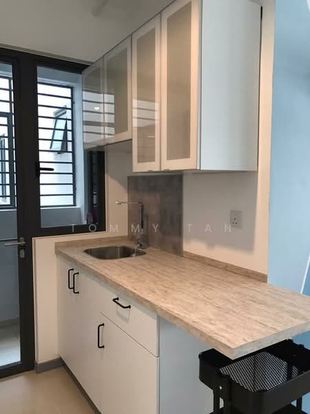 Servis Apartment untuk Disewa di United Point (Residensi Berpadu) - TOMMY TAN - Kitchen - PropertyGuru.com.my