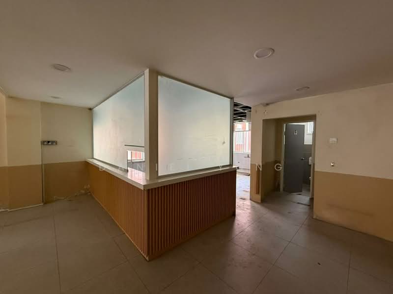 Shop for Rent in Austin Heights (Tebrau) - Daniel Yong - Interior - PropertyGuru.com.my