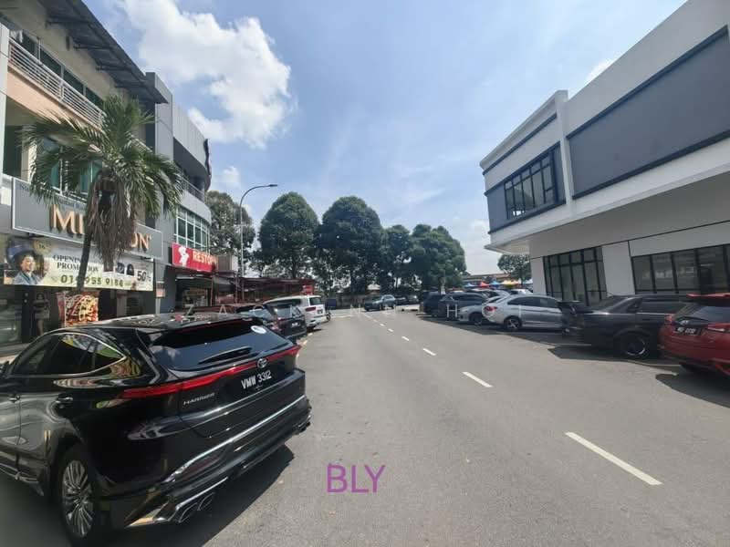 Shop for Rent in Bandar Bukit Tinggi (Klang) - Zackinn Hoi - Exterior - PropertyGuru.com.my