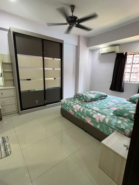 Kondominium untuk Disewa di Evergreen Park Acorn & Hazel - YY Chong - Bedroom - PropertyGuru.com.my