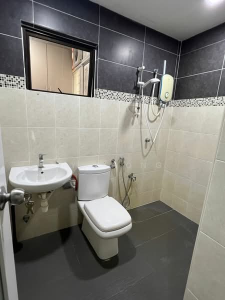 Kondominium untuk Disewa di Evergreen Park Acorn & Hazel - YY Chong - Bathroom - PropertyGuru.com.my