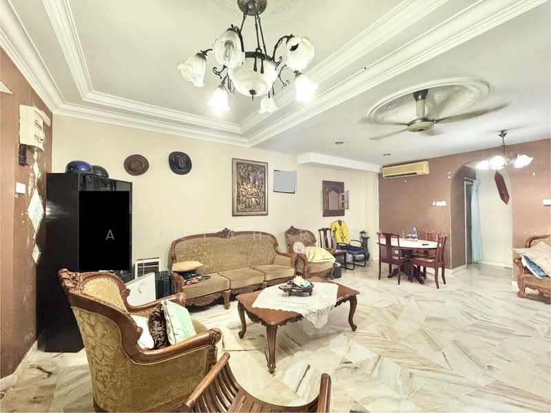 Rumah Teres 2 Tingkat untuk Dijual di Puchong (Selangor) - Aqillah Razali - Living Room - PropertyGuru.com.my
