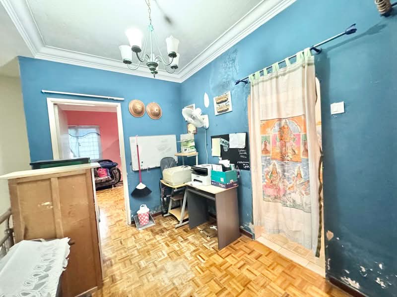 Rumah Teres 2 Tingkat untuk Dijual di Puchong (Selangor) - Aqillah Razali - PropertyGuru.com.my