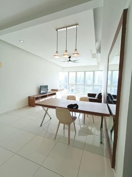 Servis Apartment untuk Disewa di Regalia Residence - Abby Chan - Living Room - PropertyGuru.com.my