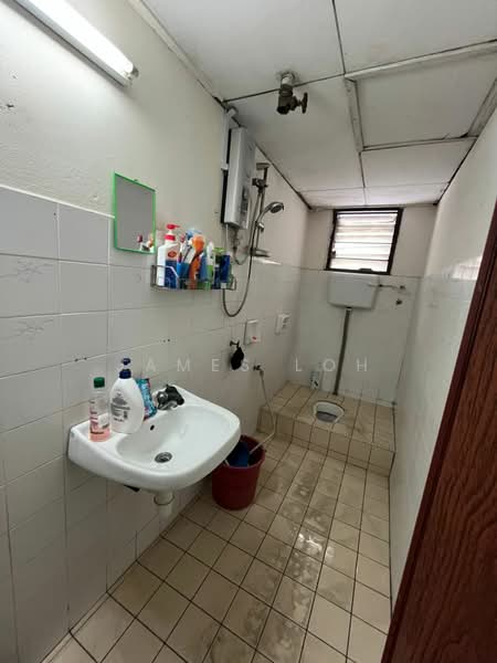 Apartment for Sale at Subang Perdana Goodyear Court 6 - James Loh - Bathroom - PropertyGuru.com.my