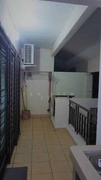 Rumah Bandar untuk Dijual di Sunway Damansara (Kota Damansara) - Tan Siew Lee - Balcony - PropertyGuru.com.my