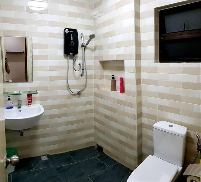 Rumah Bandar untuk Dijual di Sunway Damansara (Kota Damansara) - Tan Siew Lee - Bathroom - PropertyGuru.com.my