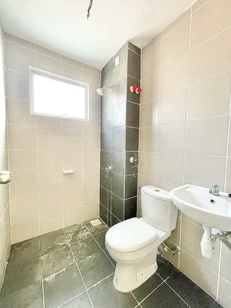 Townhouse for Sale in Dengkil (Selangor) - Aqillah Razali - Bathroom - PropertyGuru.com.my