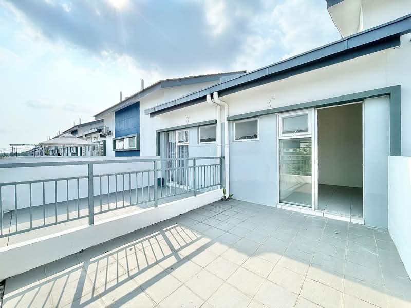 Townhouse for Sale in Dengkil (Selangor) - Aqillah Razali - Exterior - PropertyGuru.com.my