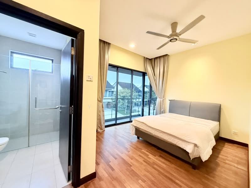 Semi-Detached House for Sale in Leisure Farm (Gelang Patah) - Yik Tat - PropertyGuru.com.my