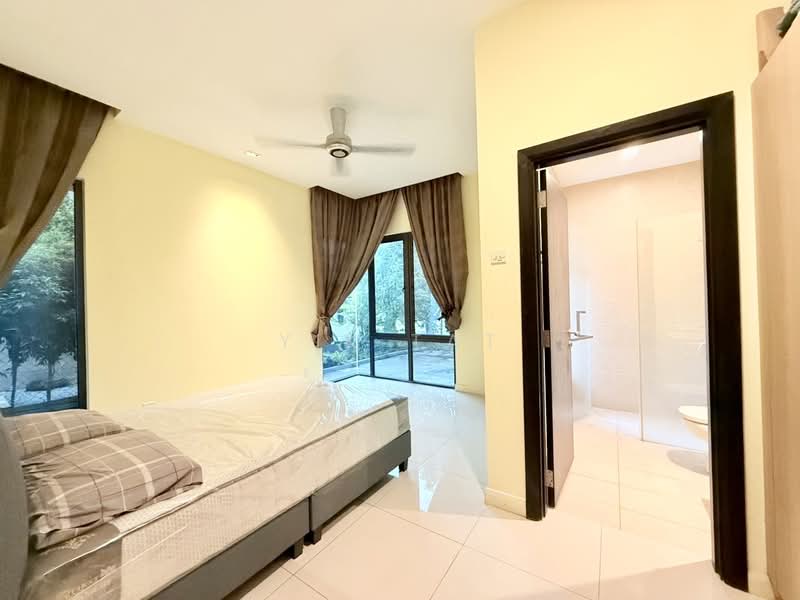 Semi-Detached House for Sale in Leisure Farm (Gelang Patah) - Yik Tat - PropertyGuru.com.my