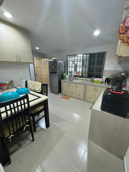 For Sale - Fully Furnished_Full Reno Extended_Taman Universiti Jalan Kejayaan_Single Storey Low Cost 20x52 ft