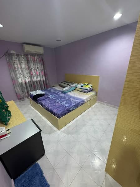 For Sale - Fully Furnished_Full Reno Extended_Taman Universiti Jalan Kejayaan_Single Storey Low Cost 20x52 ft