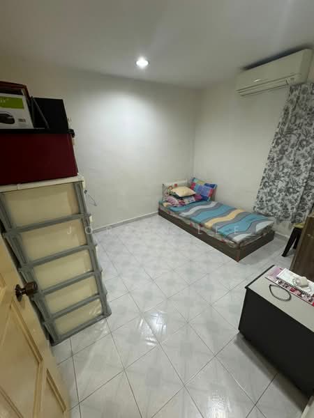 For Sale - Fully Furnished_Full Reno Extended_Taman Universiti Jalan Kejayaan_Single Storey Low Cost 20x52 ft