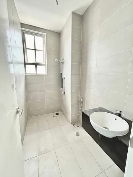 Semi-Detached House for Sale in Taman Ekoflora (Johor Bahru) - Gideon Chan - Bathroom - PropertyGuru.com.my